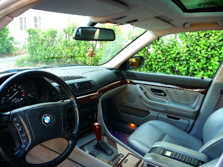 BMW 728i E38 interior